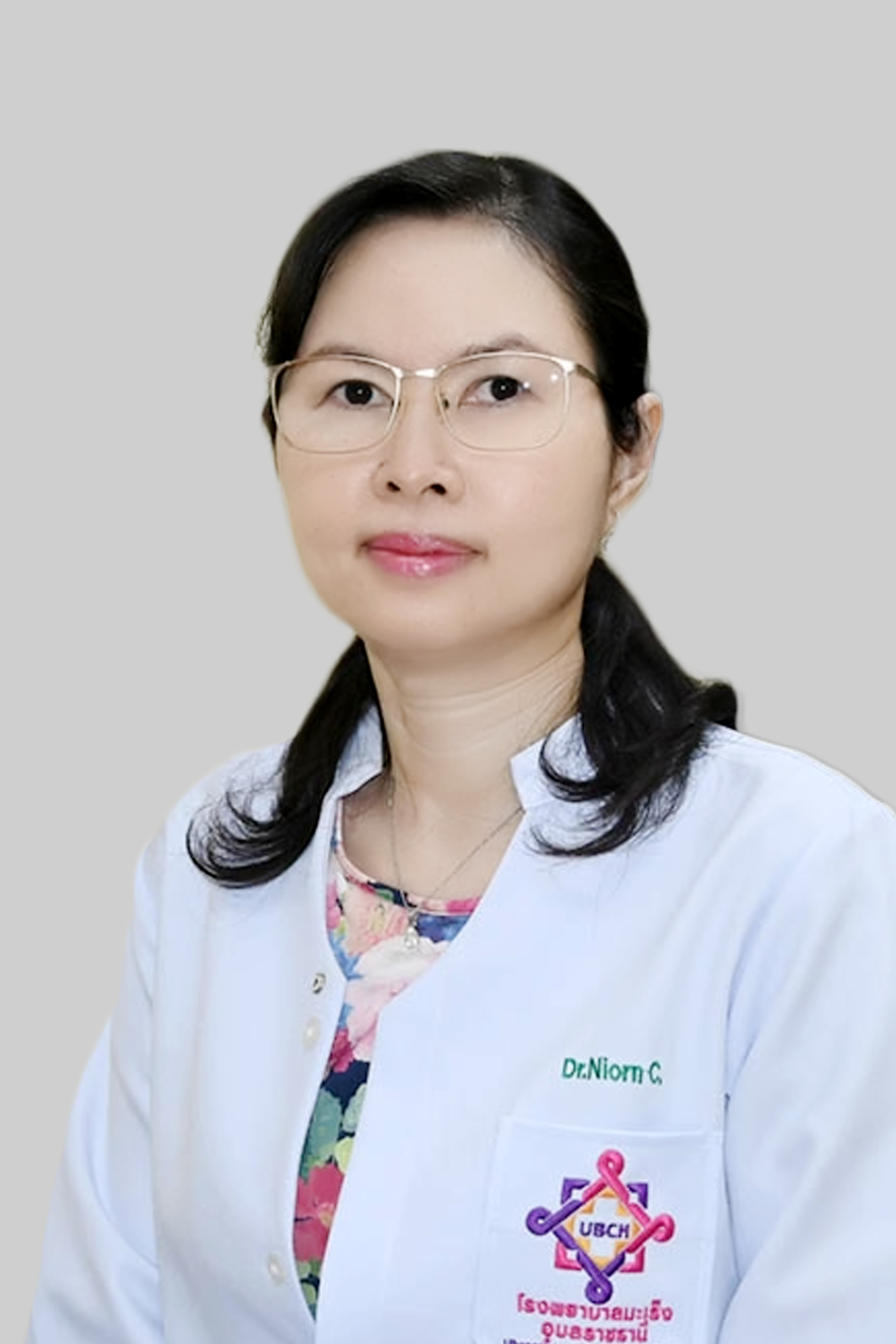 พญ.นิอร โชติธนประสิทธิ์